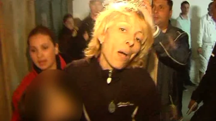 
    Femeia a ajuns în cele din urma la Spitalul de Neuropsihiatrie de la Palazu Mare. Foto: Realitatea.net  