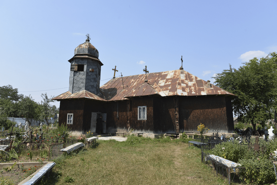 Biserici seculare din ţinutul străjuit de Ceahlău, restaurate cu fonduri europene
