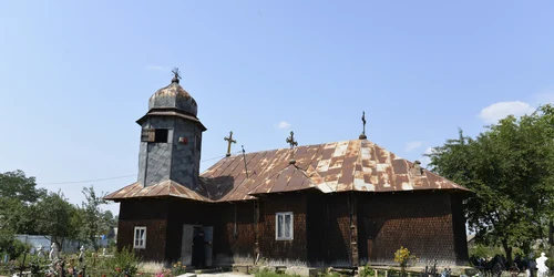 bisericapoloboc sursamonumenteneamt jpg