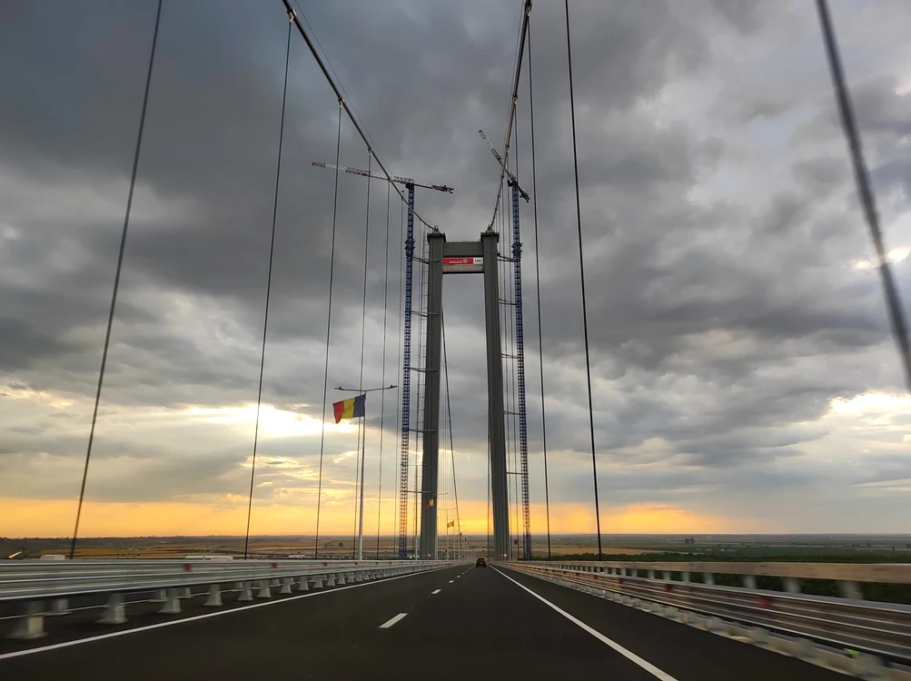 Podul peste Dunăre de la Brăila FOTO: C. Mazilu