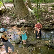 Robert F  Kennedy Jr se scalda în Rock Creek foto X jpeg