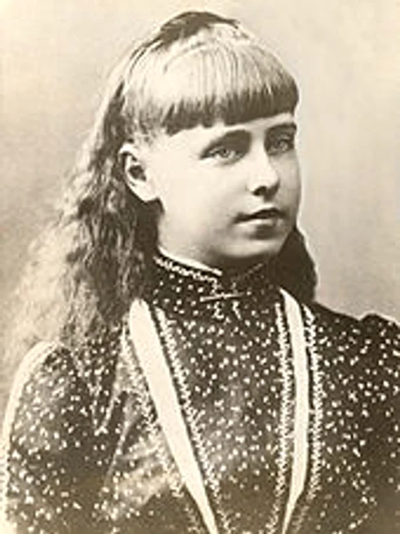 Regina Maria la vârsta de 13 ani în 1888