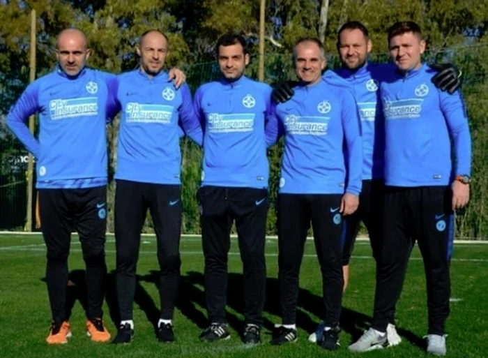 Bogdan Andone, 44 de ani, al doilea dni stânga, este o alegere ciudată a principalului Mihai TejaFoto: Facebook