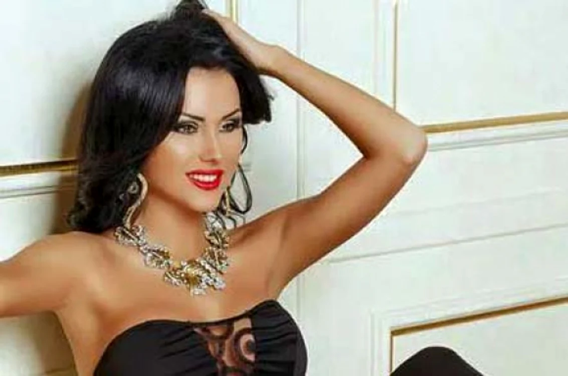 
    Dan Capatos, alături de colegii săi de platou, Cătălin Bordea, Silviu Andrei şi Daniela CruduFoto: Arhivă personală  