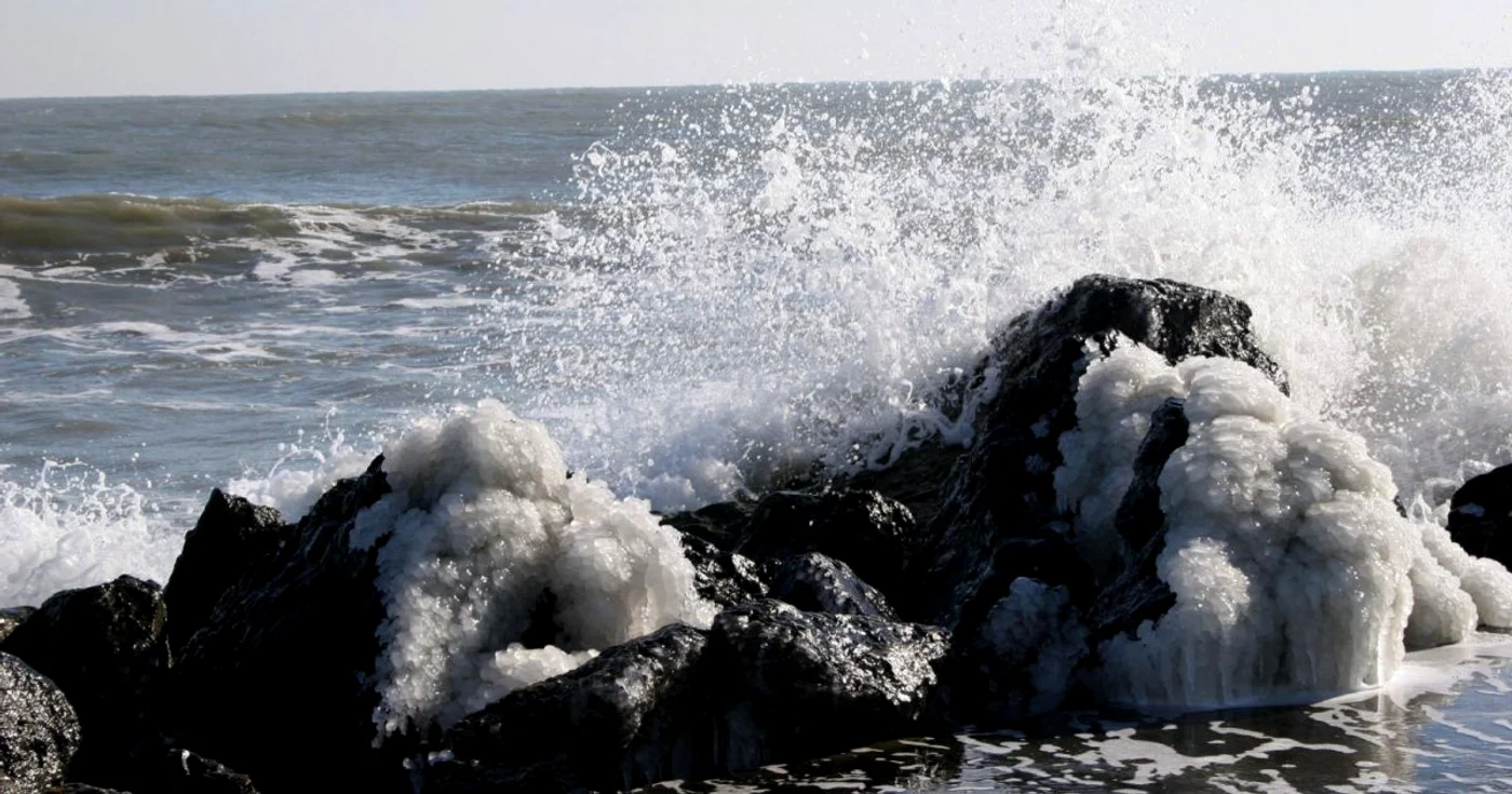 Marea, iarna, la Constanţa FOTO Adevărul Constanţa