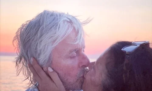 Catherine și Michael Douglas, într o vacanță exotică  jpeg