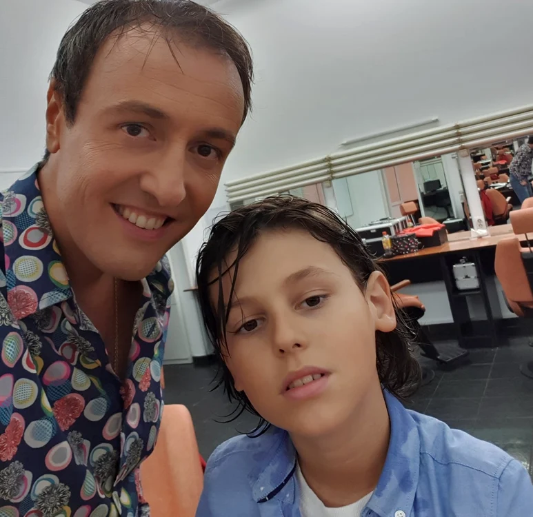 
    Călin și DaviN Geambașufoto: Facebook  