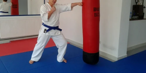 Luminiţa Mihai sudoriţa care s-a apucat de karate când a ieşit la pensie Foto Ionuţ Dima