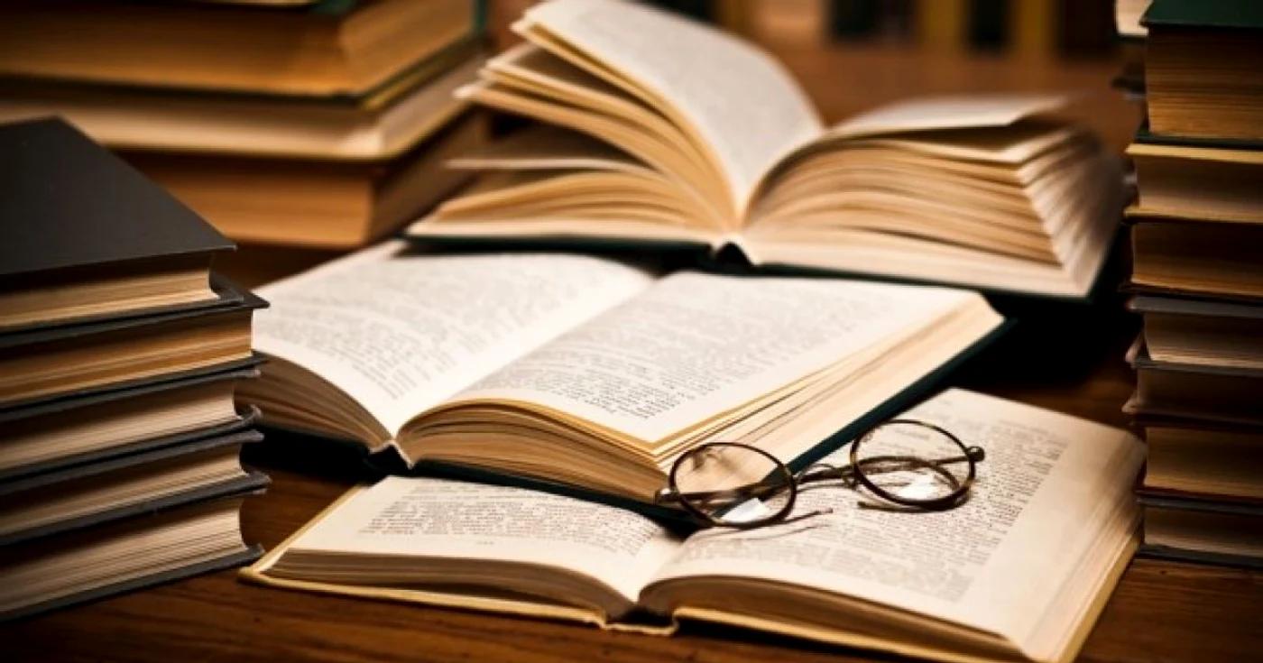 În cadrul evenimentului „E coadă la carte“ editura Litera oferă în dar iubitorilor de lectură 5.000 de volume FOTO: unica.ro