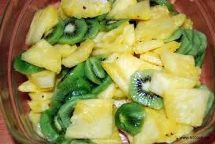 Kiwi, ananasul și grapefruit-ul ajută digestia
