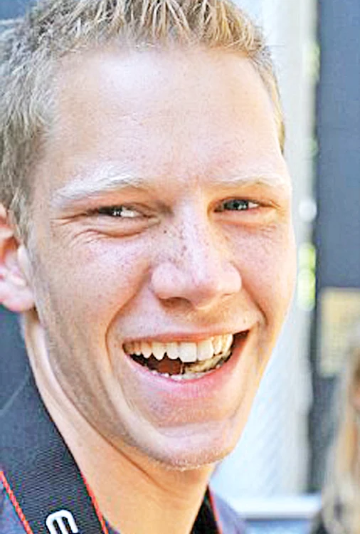 
    2012. Tord Oksnes a câştigat 2,12  milioane de  dolari  