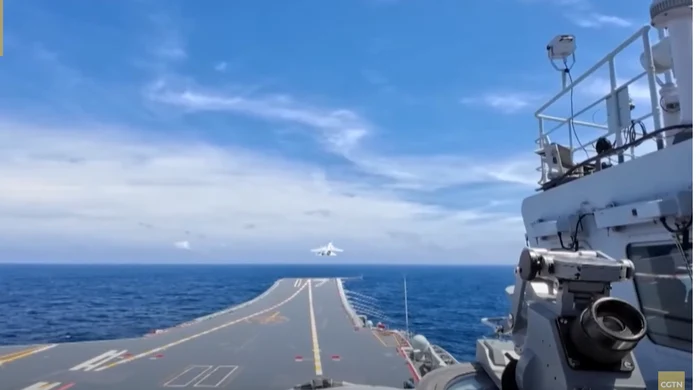 VIDEO Două portavioane chineze au efectuat recent exerciţii de luptă în Pacificul de Vest, a anunțat Beijingul. Japonia, îngrijorată