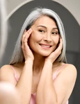 Ce indica evitarea vopsirii parului carunt  Sursa foto shutterstock 2103343886 jpg