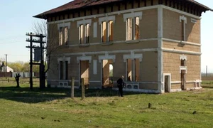 Gara Frumuşiţa judeţul Galaţi FOTO Costel Crangan