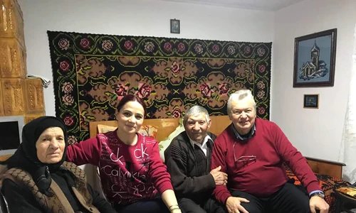 De Sărbători, artistul și iubita lui au petrecut împreună cu părinții adoptivi ai Nicoletei  jpeg