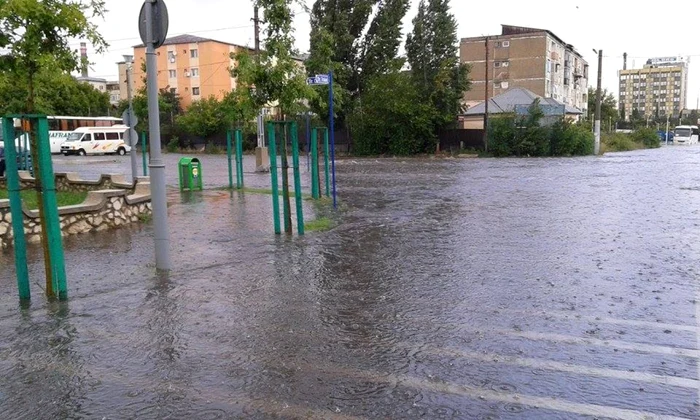 Sistemul de canalizare a cedat în zona Tabaci