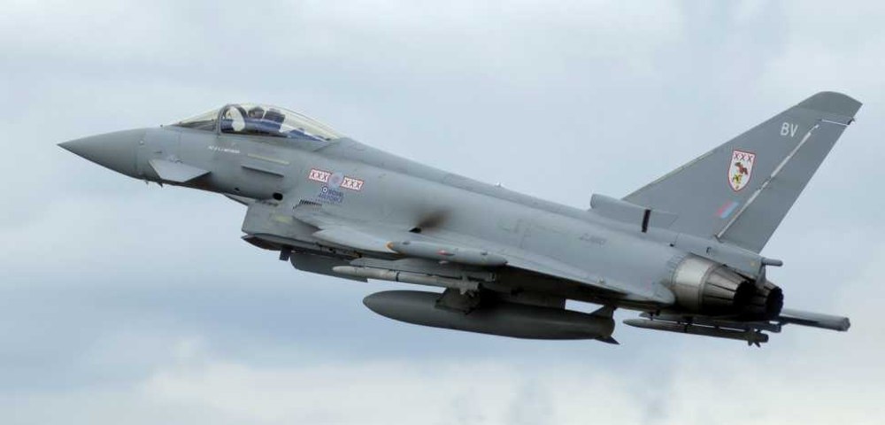 Forțele aeriene britanice nu sunt pregătite să facă față unui atac masiv al Rusiei. Ar fi copleșite, avertizează un fost comandant al RAF