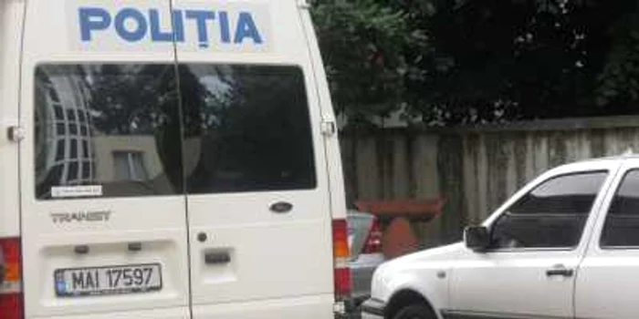 Târgu-Jiu: Video/ Un bărbat dat în urmărire generală a fost prins de poliţiştii de la Investigaţii Criminale