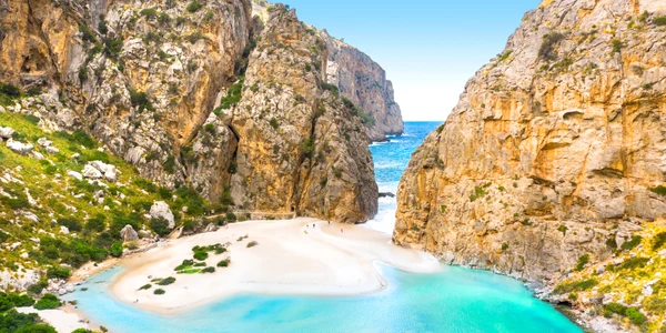 Plaja Torrente de Pareis FOTO Shutterstock jpg
