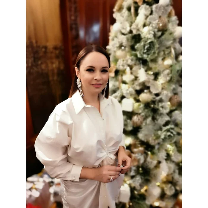 Andreea Marin a sărbătorit alături de familie la un restaurant italienesc