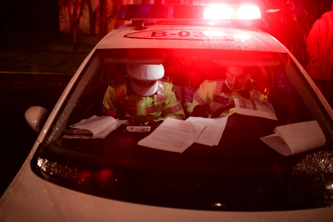 
    În România au fost aplicate peste 300.000 de amenzi pentru nerespectarea restricțiilorfoto: Inquam Photos  