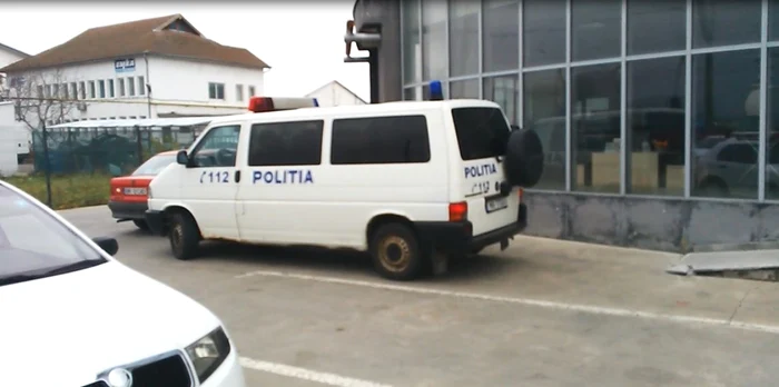 Angajatii au chemat Politia si ITM-ul la sediul firmei