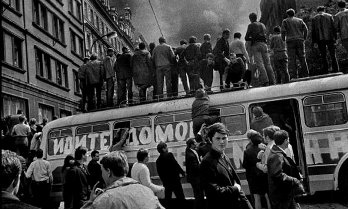 Comunismul de la Praga: între legitimitate și stalinism jpeg