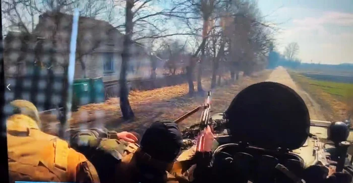 Soldaţii ucraineni, luaţi prin surprindere de ruşi FOTO Captură video