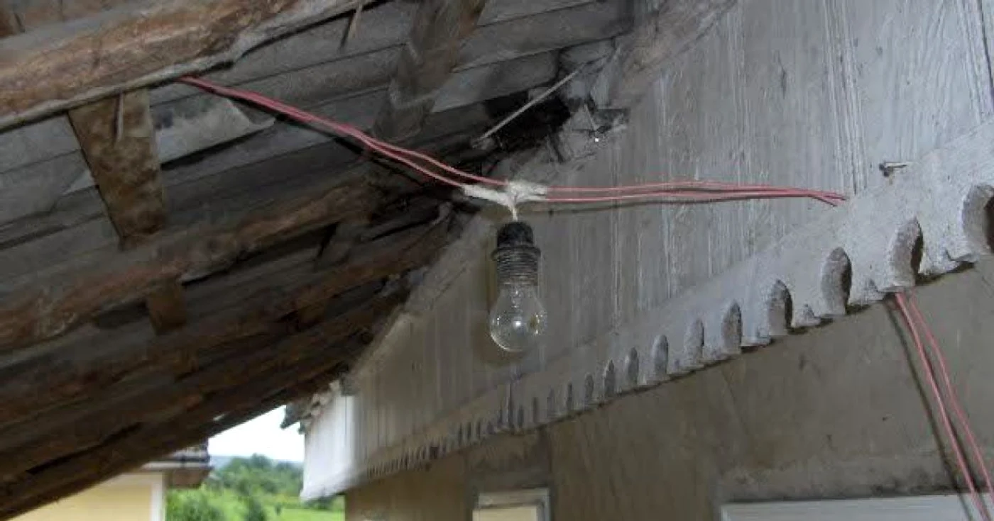 Instalaţiile electrice improvizate pot provoca incendii