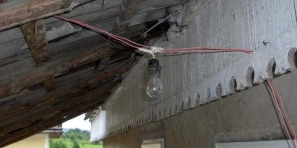 Instalaţiile electrice improvizate pot provoca incendii