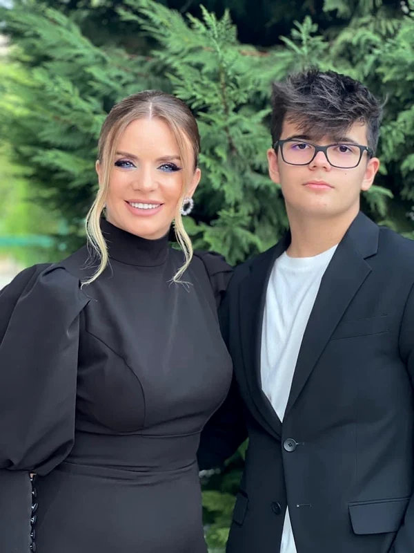 Marcela Fota și fiul ei fac împreună o echipa foarte bună