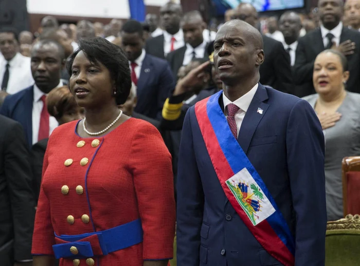 Jovenel Moise şi soţia sa la ceremonia de depunere a jurământului FOTO EPA-EFE