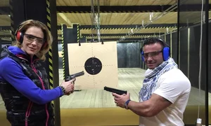Roxana Ciuhulescu și Gabriel Toncean au fost împreună în poligonul de tir jpeg