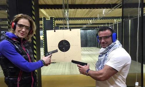 Roxana Ciuhulescu și Gabriel Toncean au fost împreună în poligonul de tir jpeg