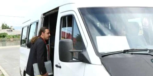 Transportatorii vor avea patru staţii la capete de oraş. Foto: Arhivă