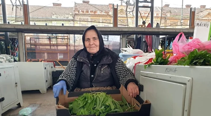 Floarea Negrei e poreclită „Baba de la Caransebej” și celebră în Timișoara / foto: Daniel D.