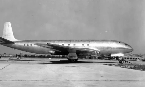 Știați cum au apărut geamurile avioanelor în formă ovală, nu pătrate   accidente care au dus la introducerea acestui model VIDEO jpeg