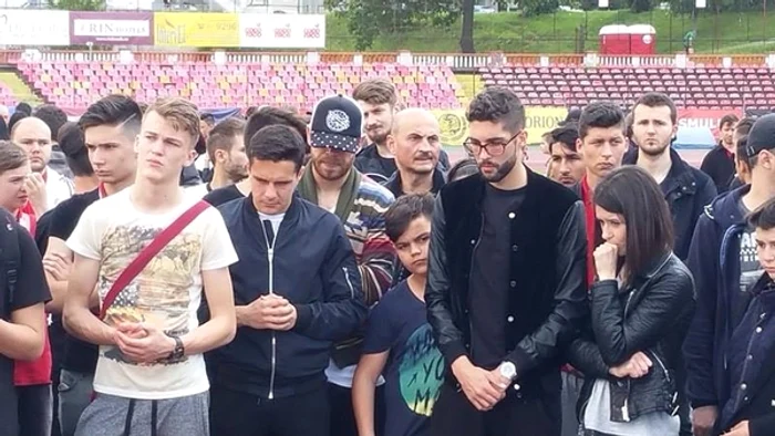 În imagine: Antun Palic și Eric Bicfalvi, jucătorul înlocuit de Patrick Ekeng