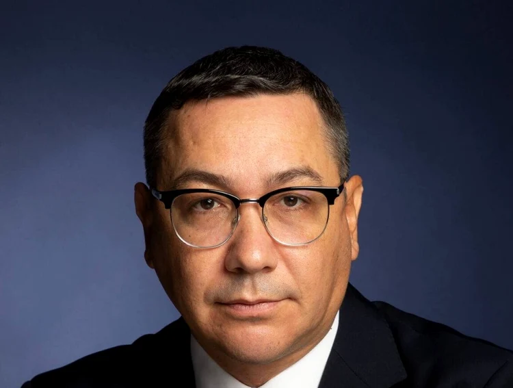 Victor Ponta spune că lumea s-a schimat şi politica se face altfel. Foto Facebook