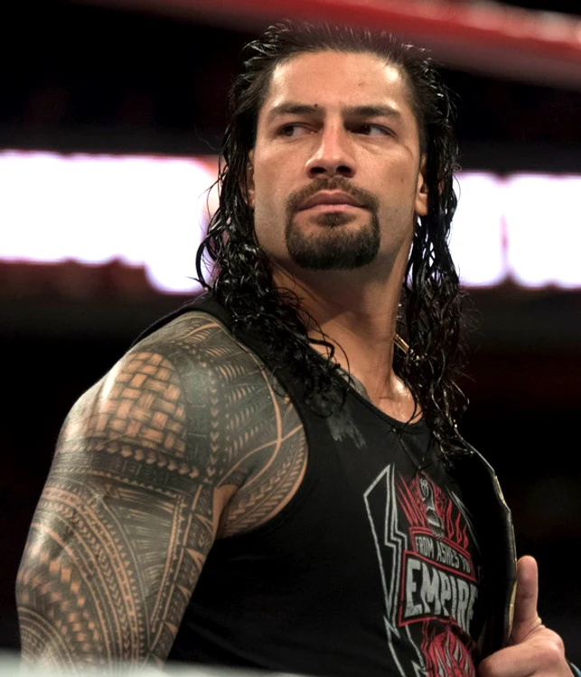 
    Roman reigns, de 36 de ani, este adversarul de 1,91 metri înălțime și 120 kg pe care îl va înfrunta în ringFoto: Twitter  
