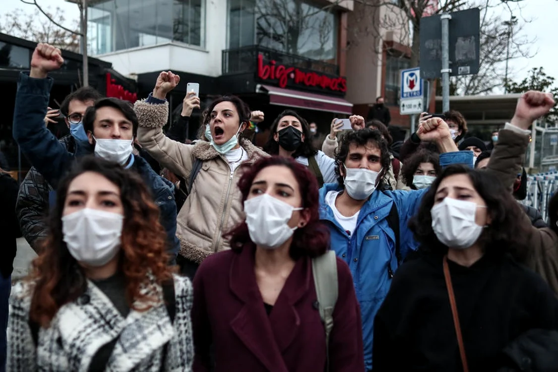 Demonstraţia studenţilor de la Universitatea Boğaziçi continuă FOTO EPA-EFE