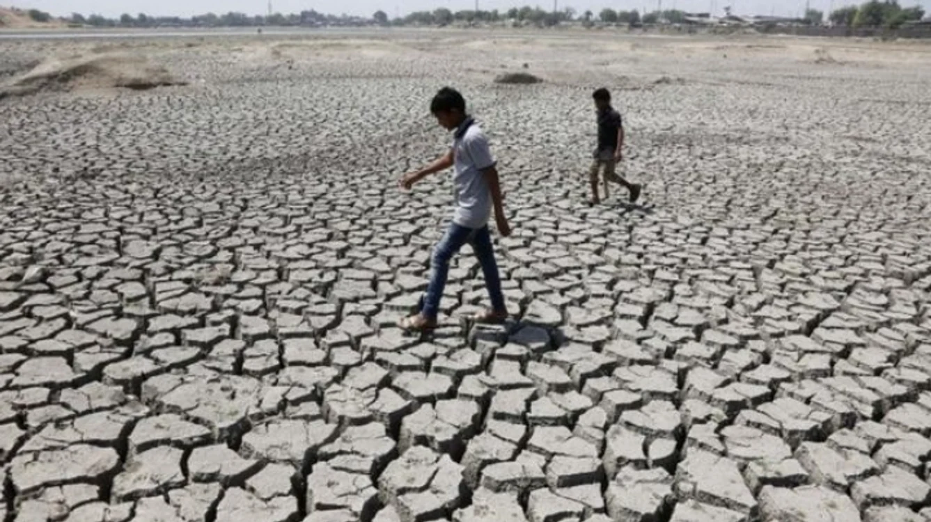 
    Seceta v apune probleme fermierilorFoto: BBC  