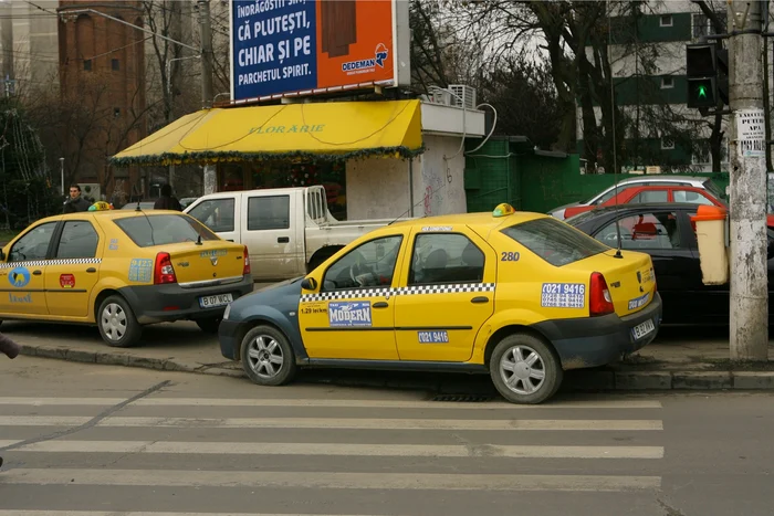 Locuitorii comunelor limitrofe Galaţiului îşi folosesc maşinile personale pentru a practica ilegal taximetria