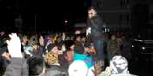 Slătinenii au cântat împreună cu soliştii 