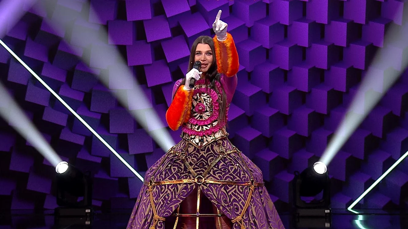 
    Elena Băsescu a acceptat invitația celor de la Masked Singer România și a purtat costumul Unicornuluifoto: PRO TV  