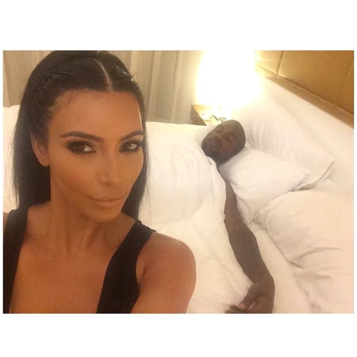 Kim Kardashian este o împătimită a fotografiilor de tip selfie FOTO Arhivă personală/Fcebook