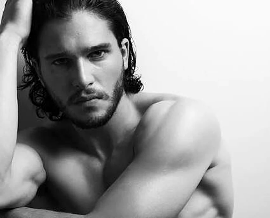 
    Kit Harington a fost pe punctul de a se înecaFoto Instagram  
