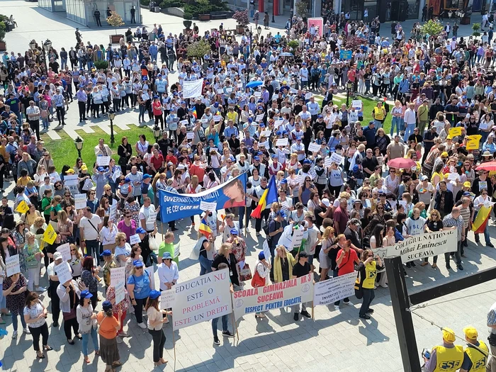 protest dascăli Suceava, FOTO: Alina Iosif
