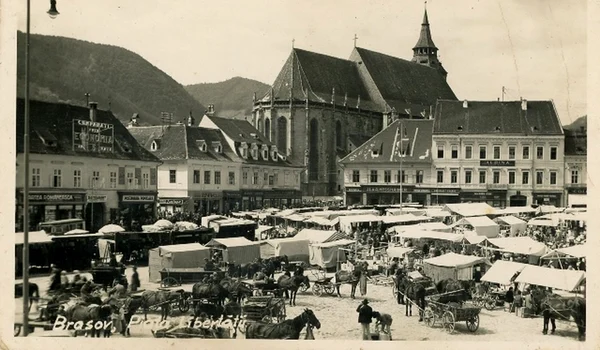Zi de târg în Brașovul interbelic (© iMAGO Romaniae)
