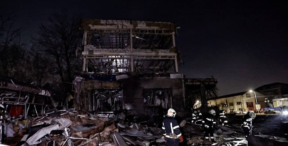 Cel puțin o persoană a murit în Ucraina în urma unui atac cu rachete al rușilor. Explozii și incendii în Kiev 